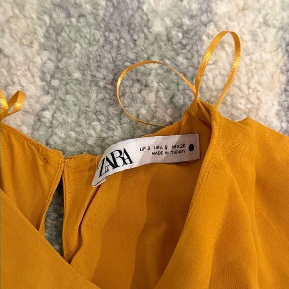 Chic Mustard Yellow Blouse from Zara - Picture 6 of 8